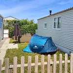 2 Bedroom Cozy In Ferienhaus *