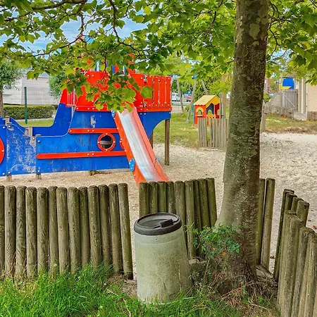 別荘 2 Bedroom Cozy In