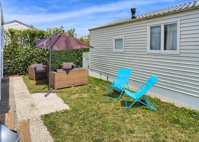 2 Bedroom Cozy In Bredene